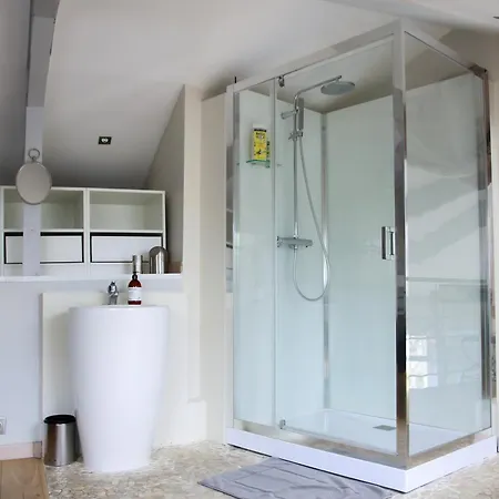 Duplex Climatise Avec Terrasse Vue Au Pied De La Αντίμπ