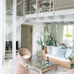 Duplex Climatise Avec Terrasse Vue Au Pied De La *