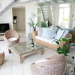Duplex Climatise Avec Terrasse Vue Au Pied De La *