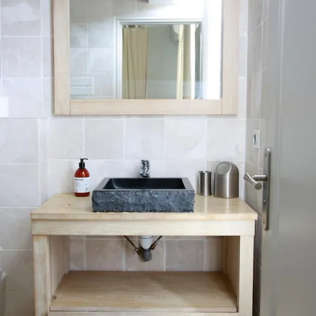 Duplex Climatisé Avec Terrasse Vue Au Pied De La * Antibes