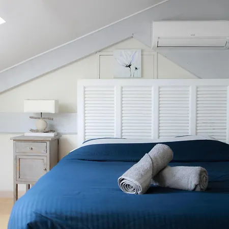 Duplex Climatise Avec Terrasse Vue Au Pied De La Апартаменти *