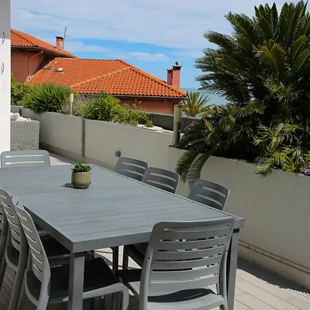 Duplex Climatise Avec Terrasse Vue Au Pied De La Апартаменти Антіб