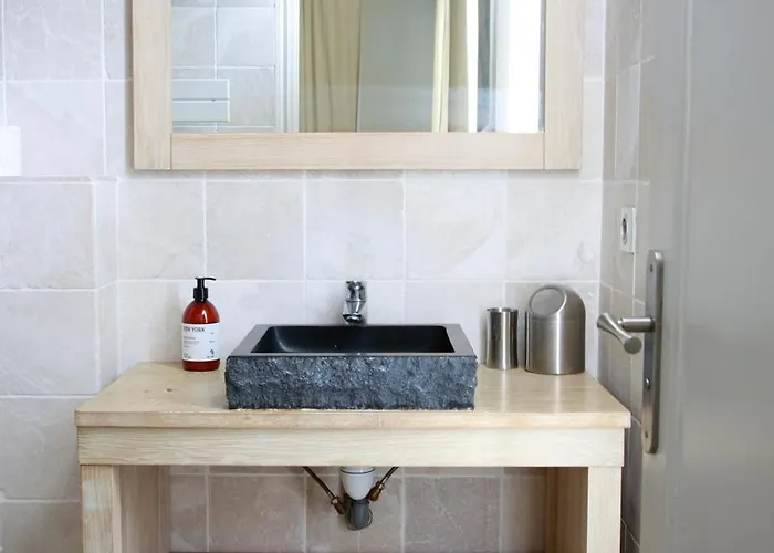 Duplex Climatise Avec Terrasse Vue Au Pied De La * Antibes