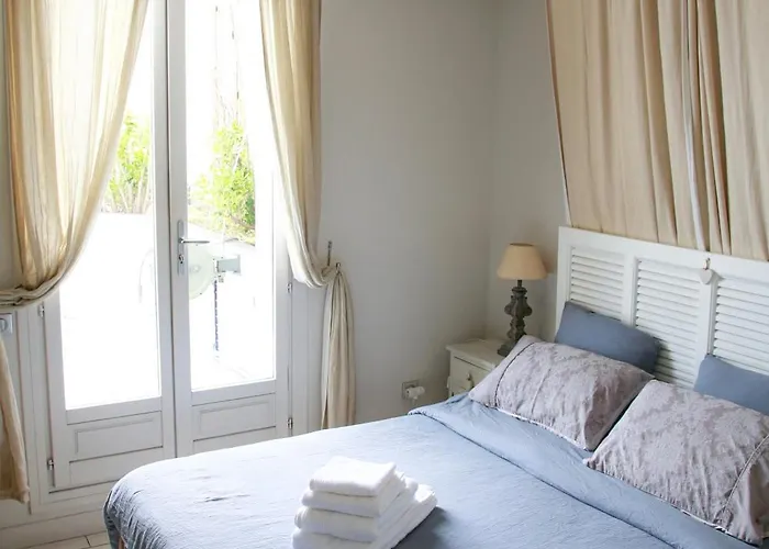 Duplex Climatise Avec Terrasse Vue Au Pied De La * Antibes