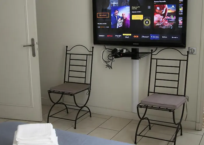 Duplex Climatise Avec Terrasse Vue Au Pied De La Apartment Antibes